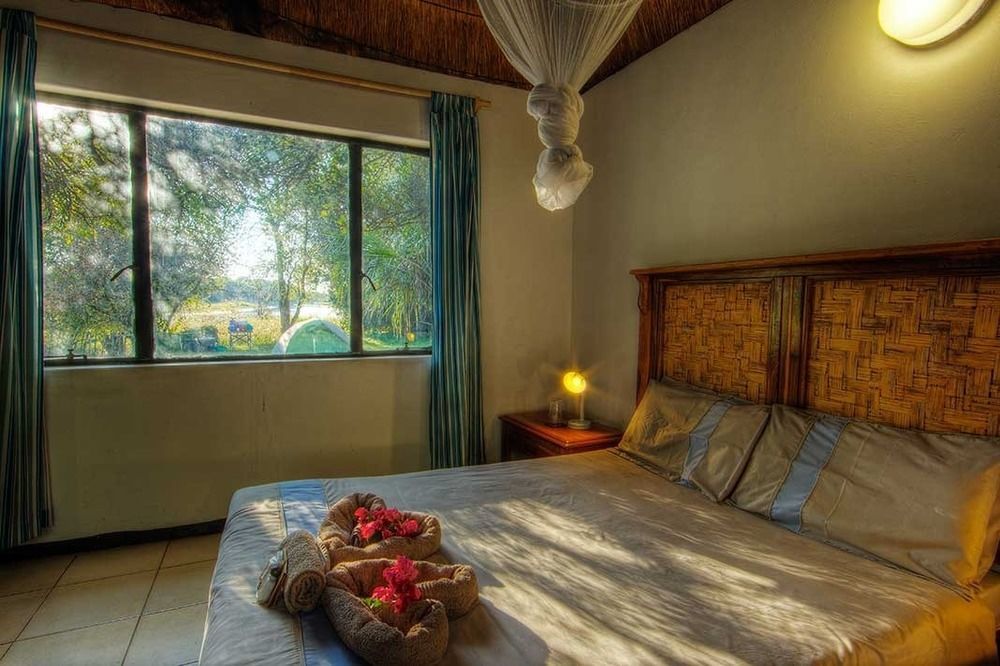 Okavango River Lodge Maun ภายนอก รูปภาพ